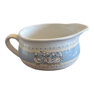 Vintage Ribbon Geese Gravy Boat